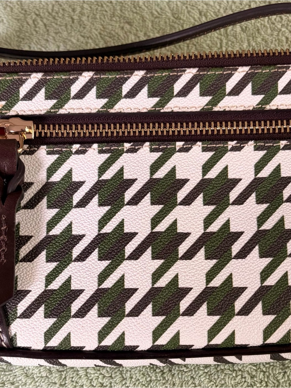 Dooney & Bourke Green and White Houndstooth Crossbody Bag - Picture 4 of 8